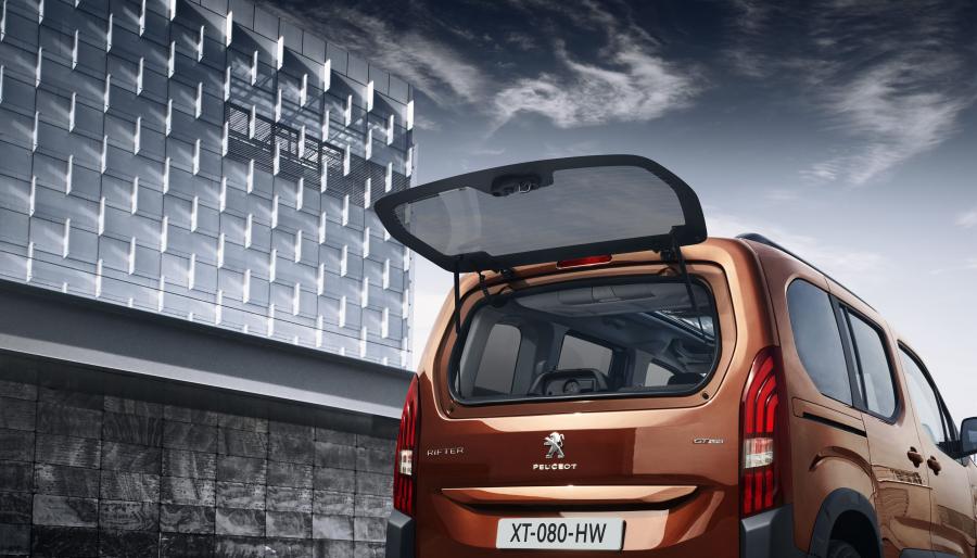  Peugeot Rifter GT Line 2018 года  (WW) (фото 7 из 43)